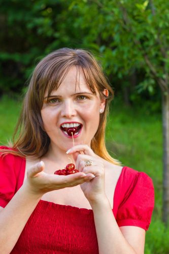 eating cherries